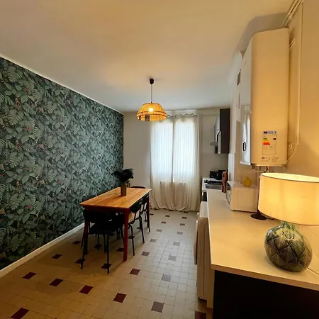 Petite Soeur - 6 & 8 Personnes - Check In H24 & Wifi Apartmán